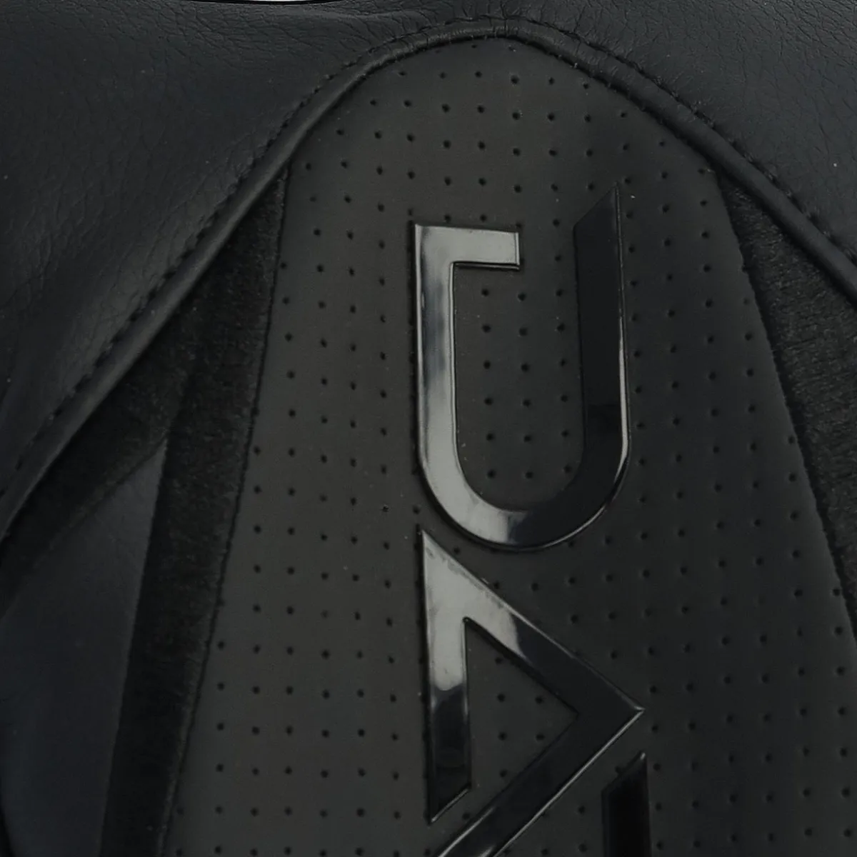 Cobra DARKSPEED Headcover Hybrid Wood
