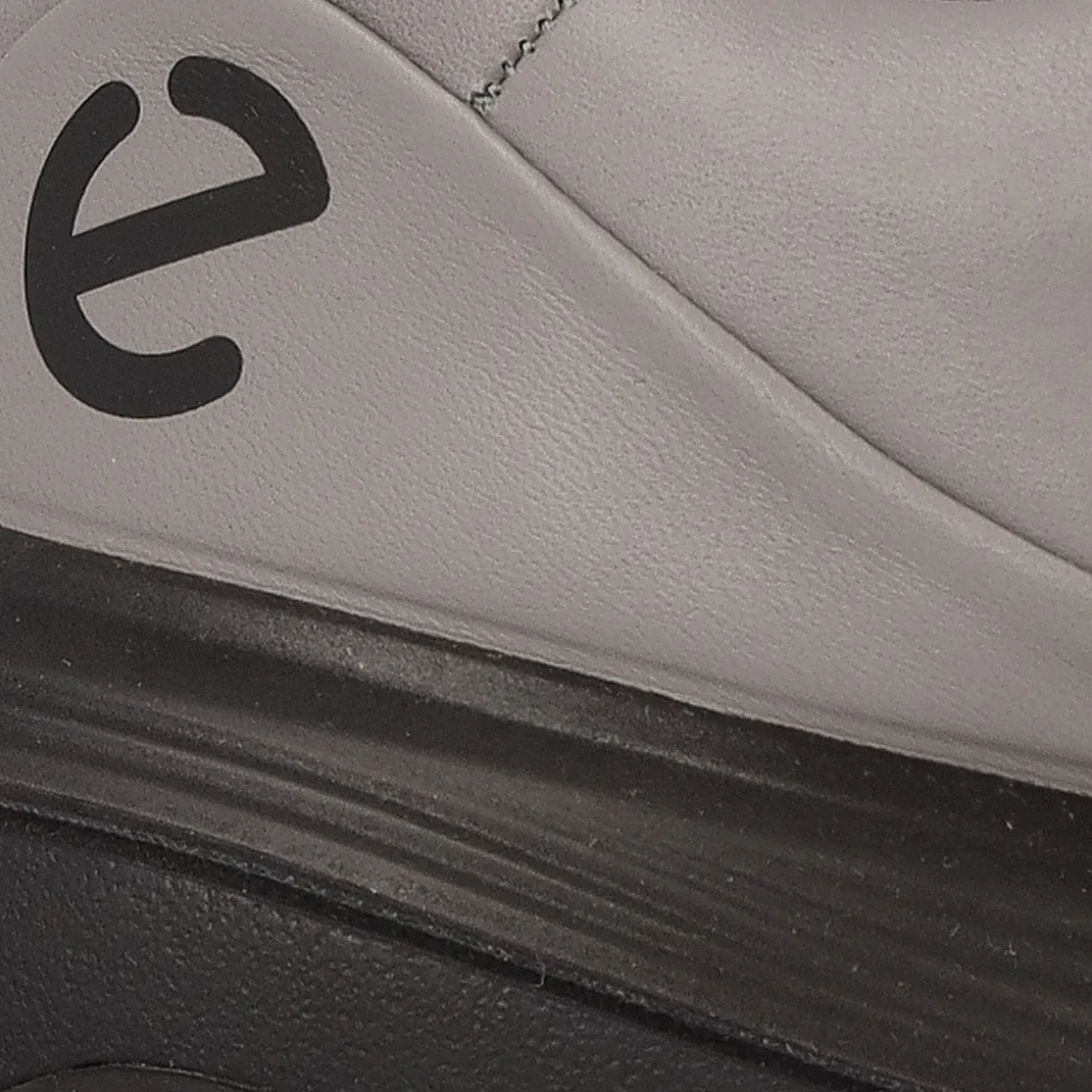 ECCO Golf LT1 BOA Spikeless Golf Shoes